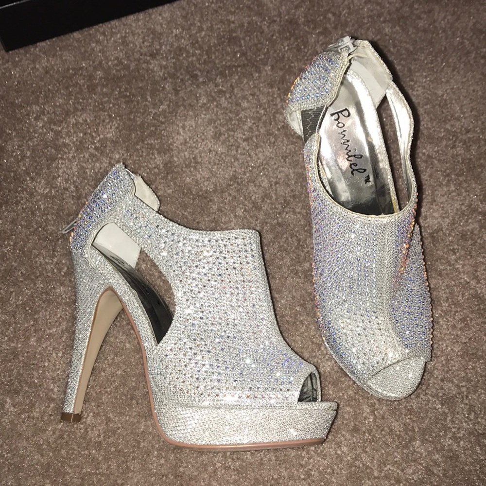 Full rhinestone heels